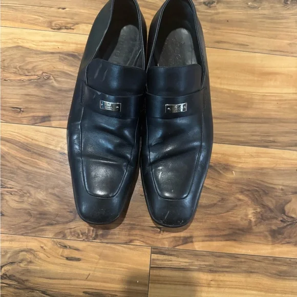 Gucci - Picture 2 of 6